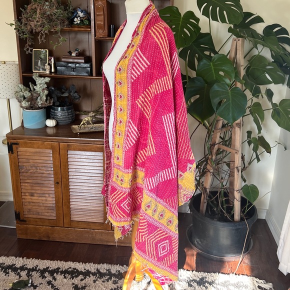 Kantha India Sari Colorful Reversible Large Wrap Scarf Shawl Towel - Picture 9 of 12
